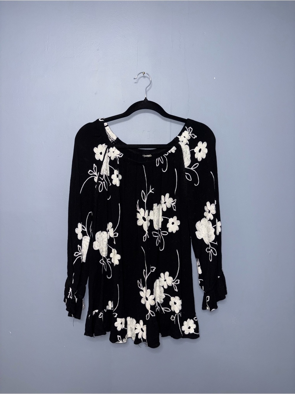 Black Floral Blouse | Size Large